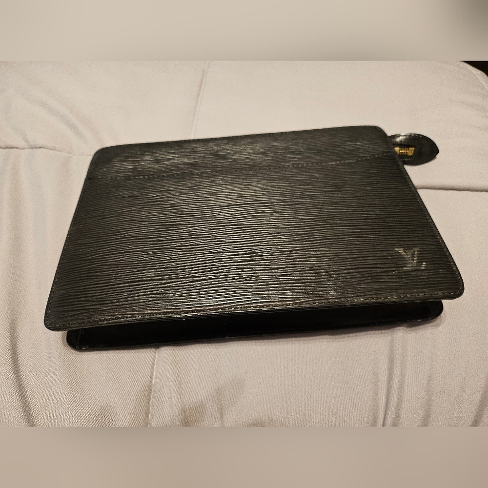 Authentic Louis Vuitton black epi toiletry